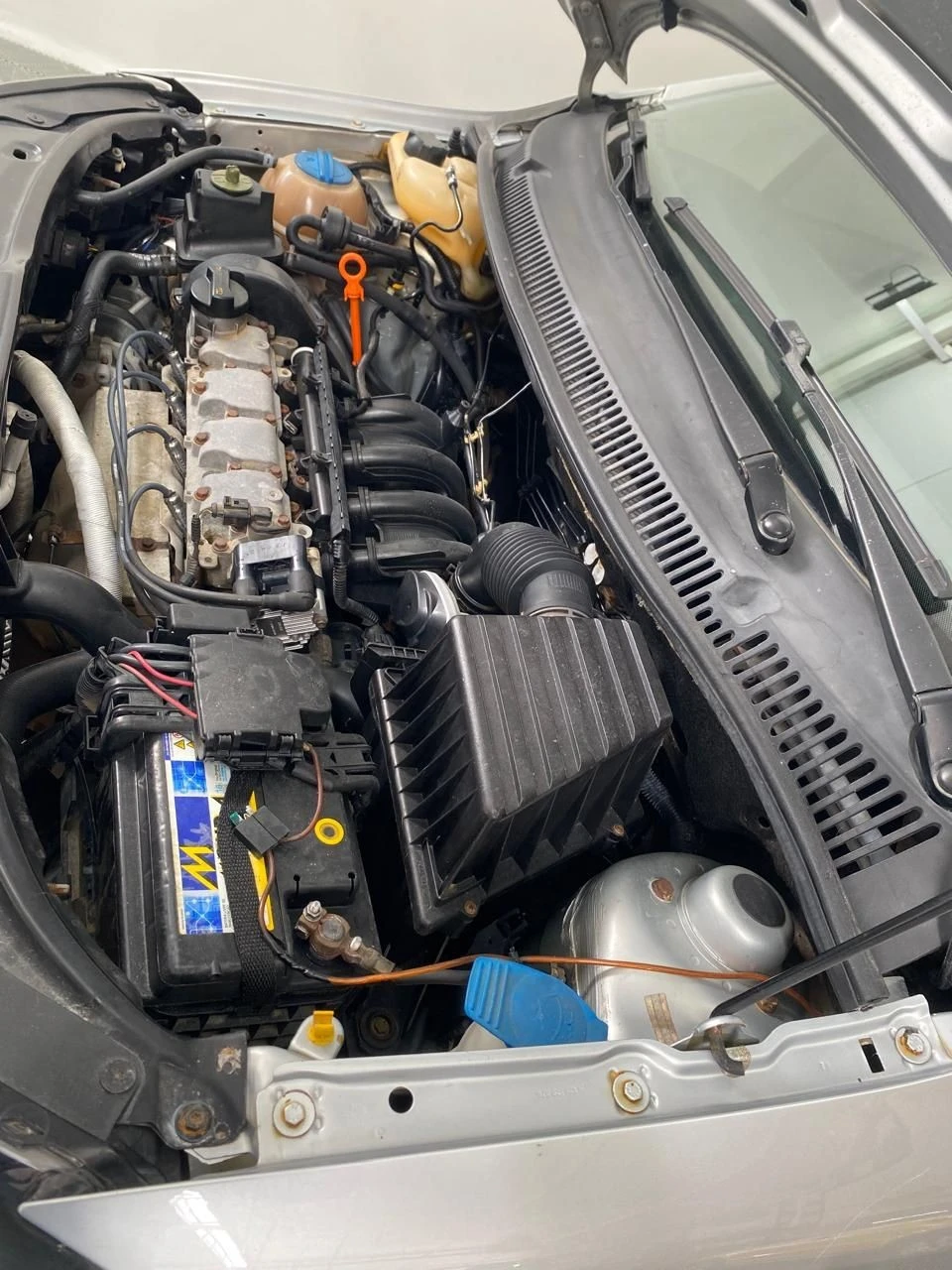 VOLKSWAGEN SPACE CROSS