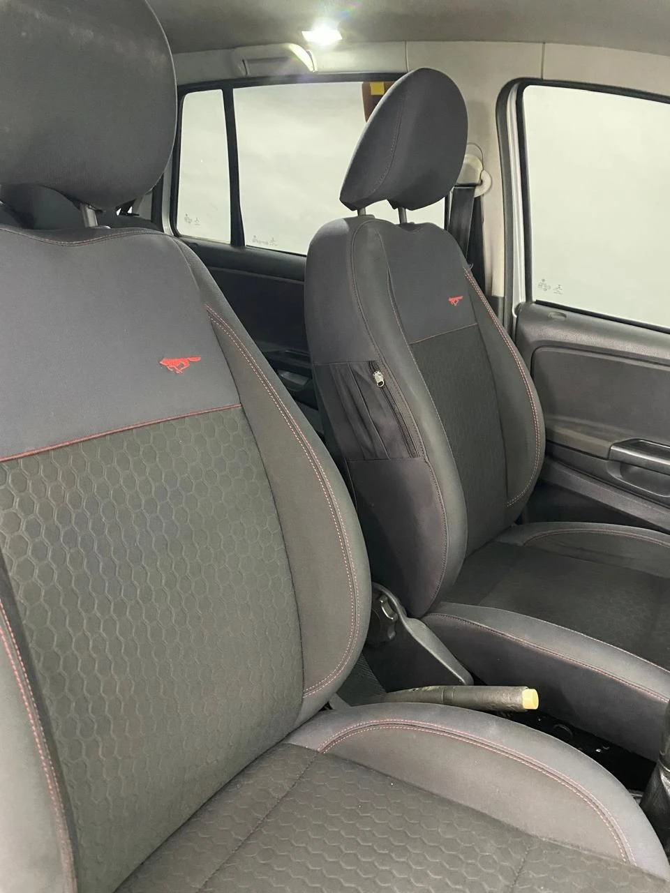 VOLKSWAGEN SPACE CROSS