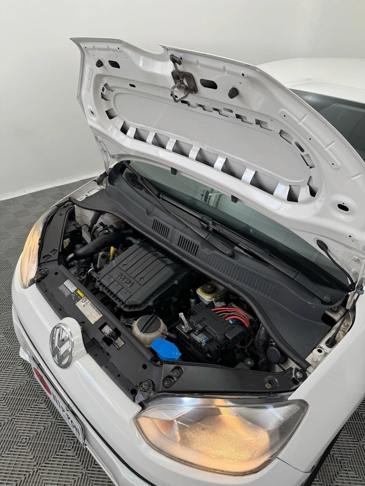 VOLKSWAGEN UP