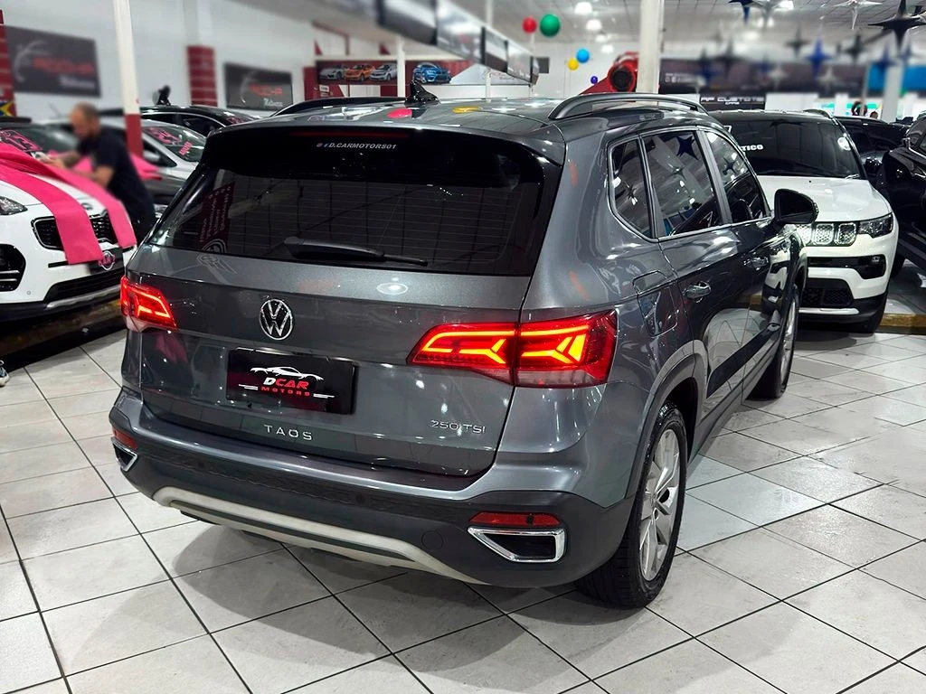 VOLKSWAGEN TAOS