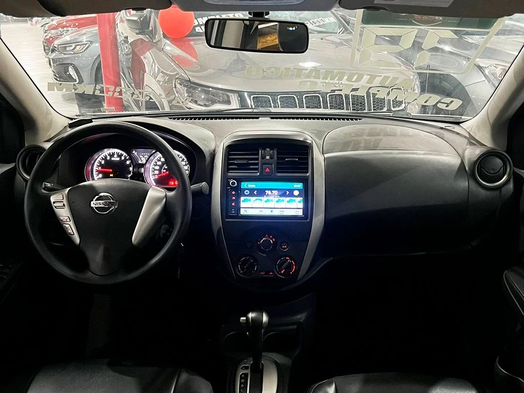 NISSAN VERSA