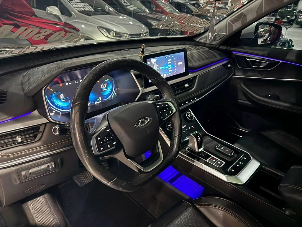 CHERY TIGGO 8