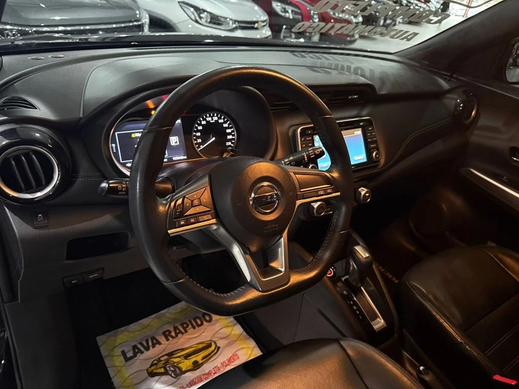 NISSAN KICKS