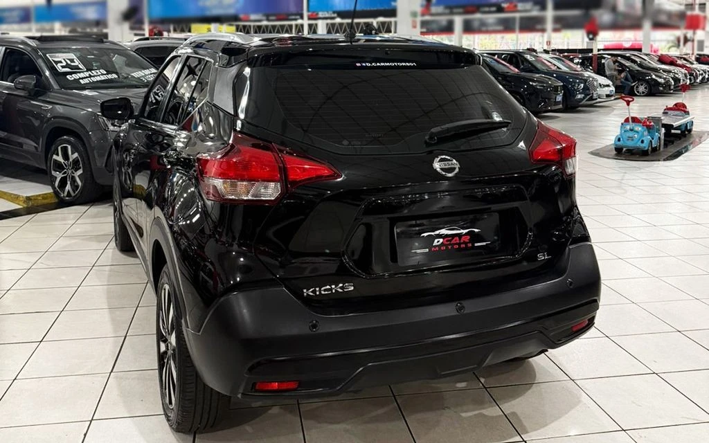 NISSAN KICKS