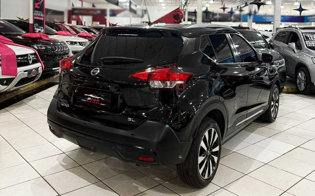 NISSAN KICKS