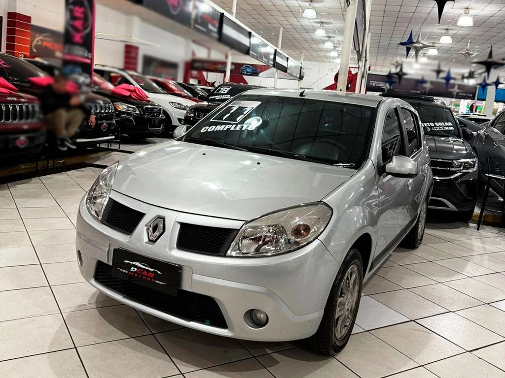 RENAULT SANDERO