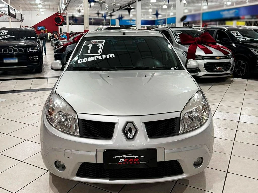 RENAULT SANDERO