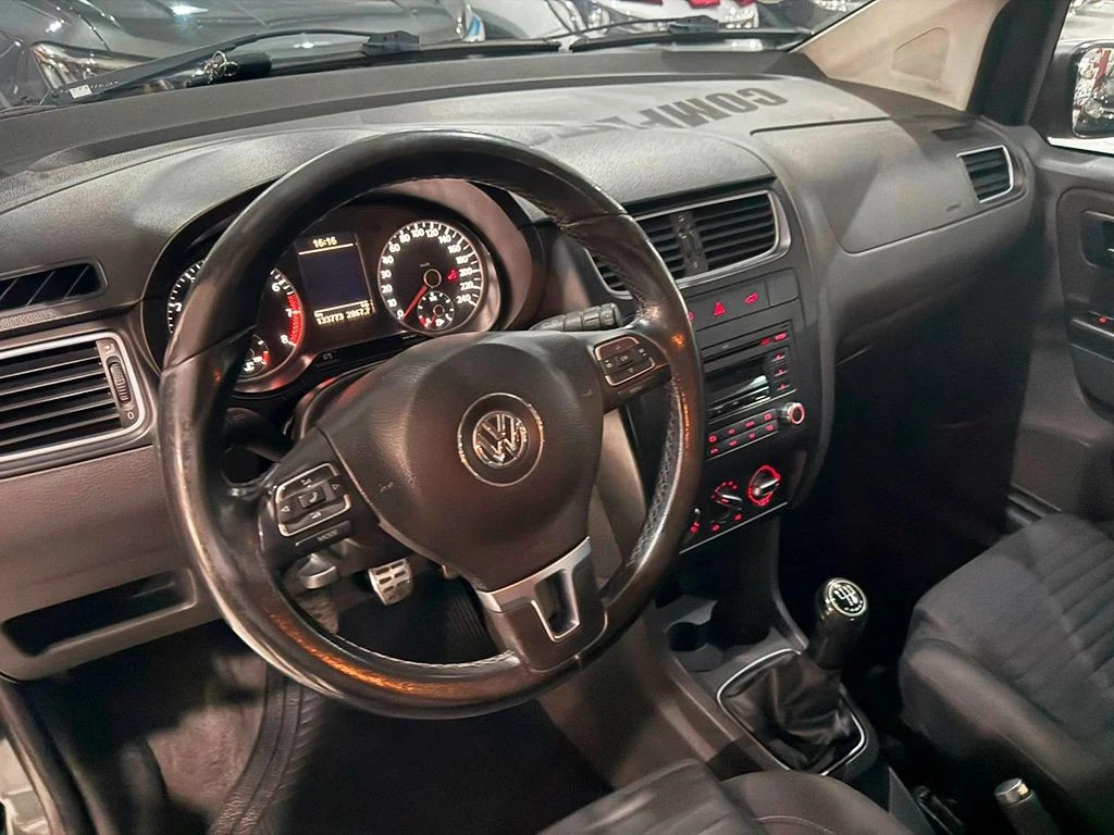 VOLKSWAGEN CROSSFOX