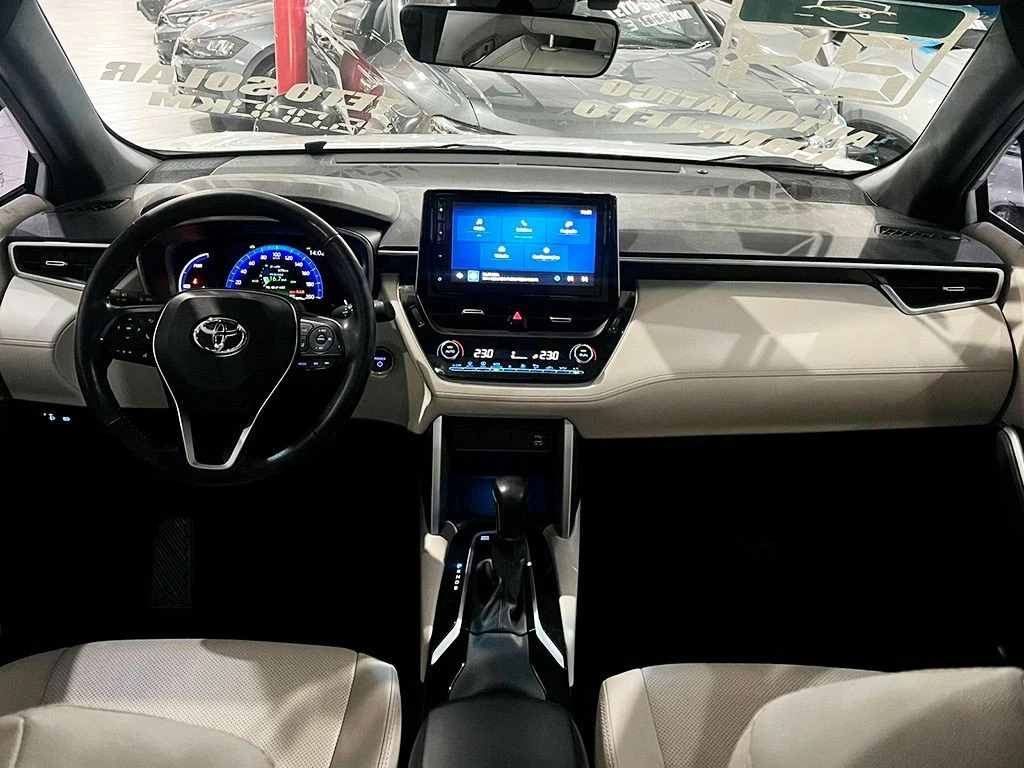 TOYOTA COROLLA CROSS