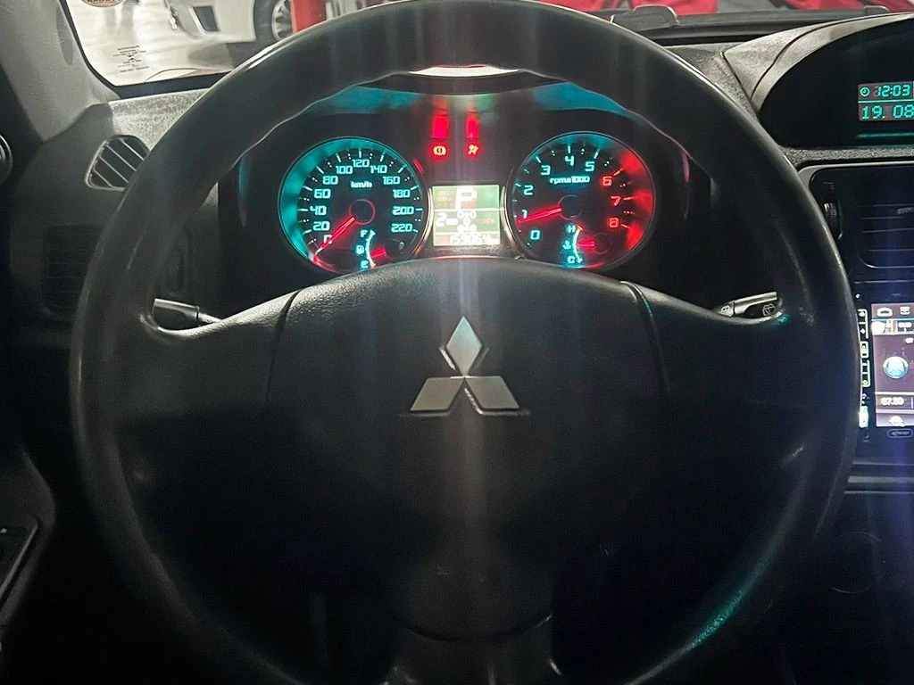 MITSUBISHI PAJERO TR4