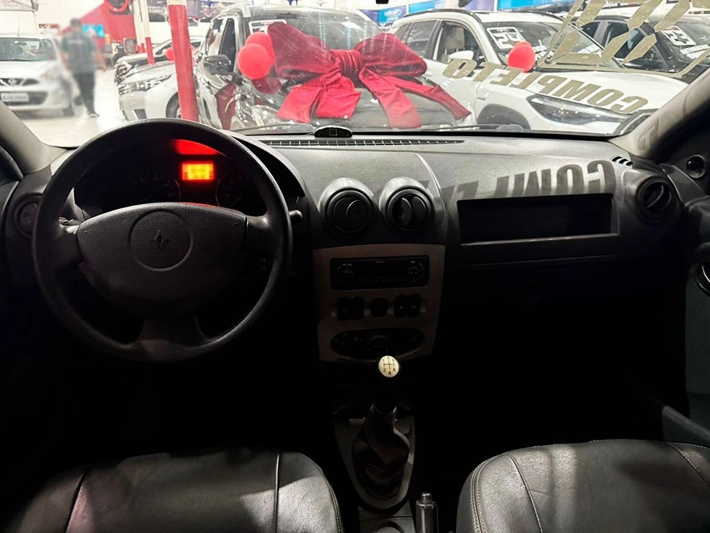 RENAULT LOGAN