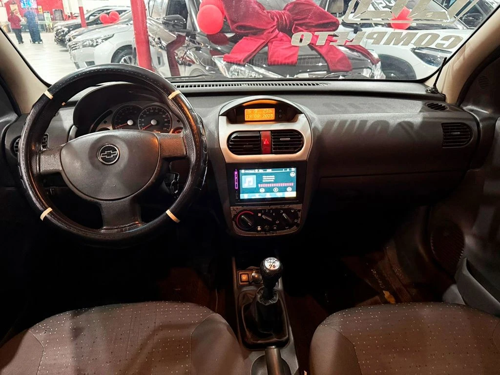 CHEVROLET CORSA