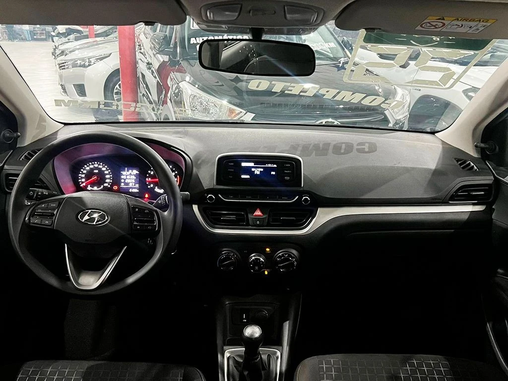 HYUNDAI HB20