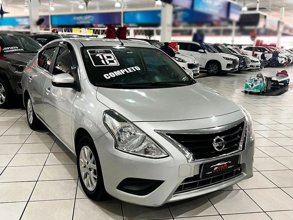 NISSAN VERSA