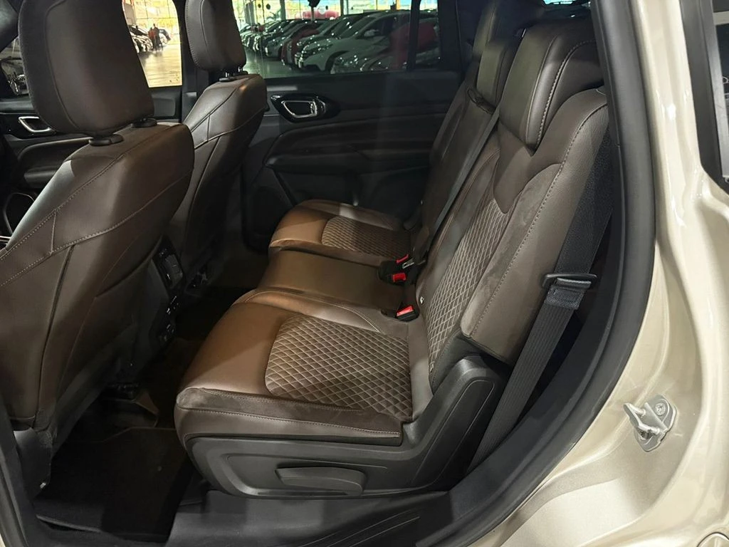 JEEP COMMANDER