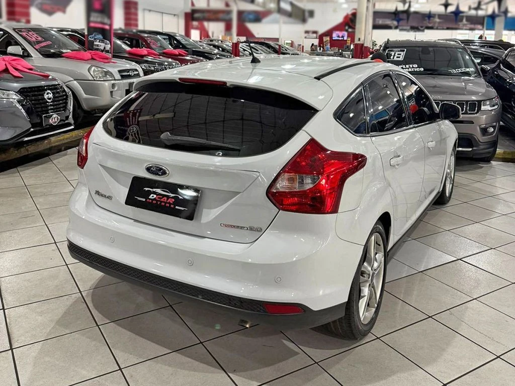 FORD FOCUS