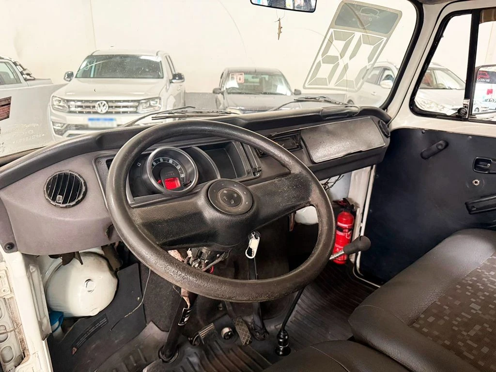 VOLKSWAGEN KOMBI