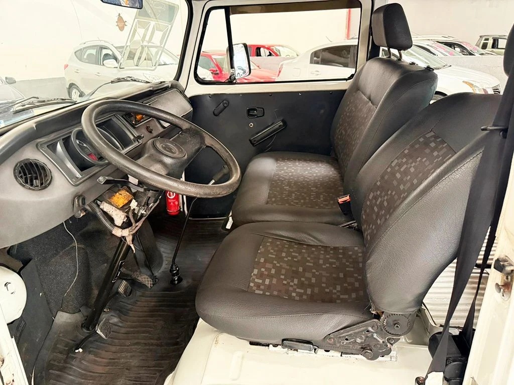 VOLKSWAGEN KOMBI