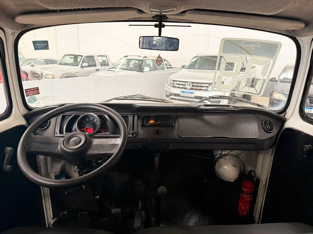 VOLKSWAGEN KOMBI