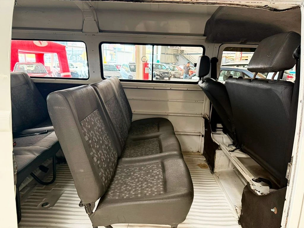VOLKSWAGEN KOMBI