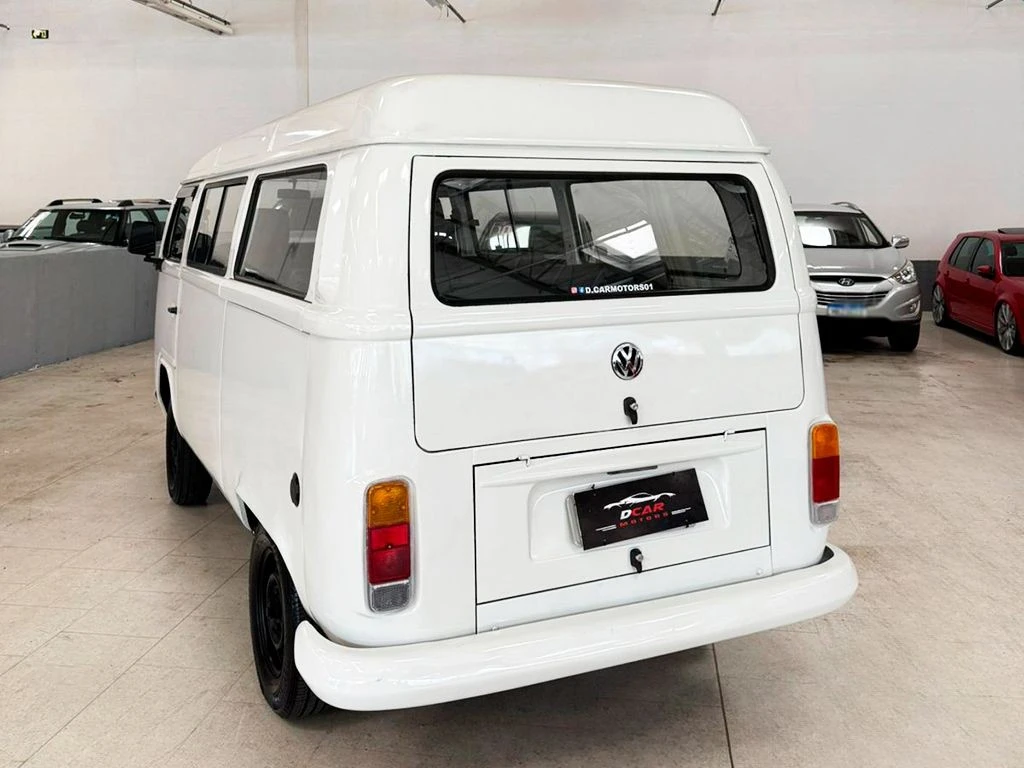 VOLKSWAGEN KOMBI