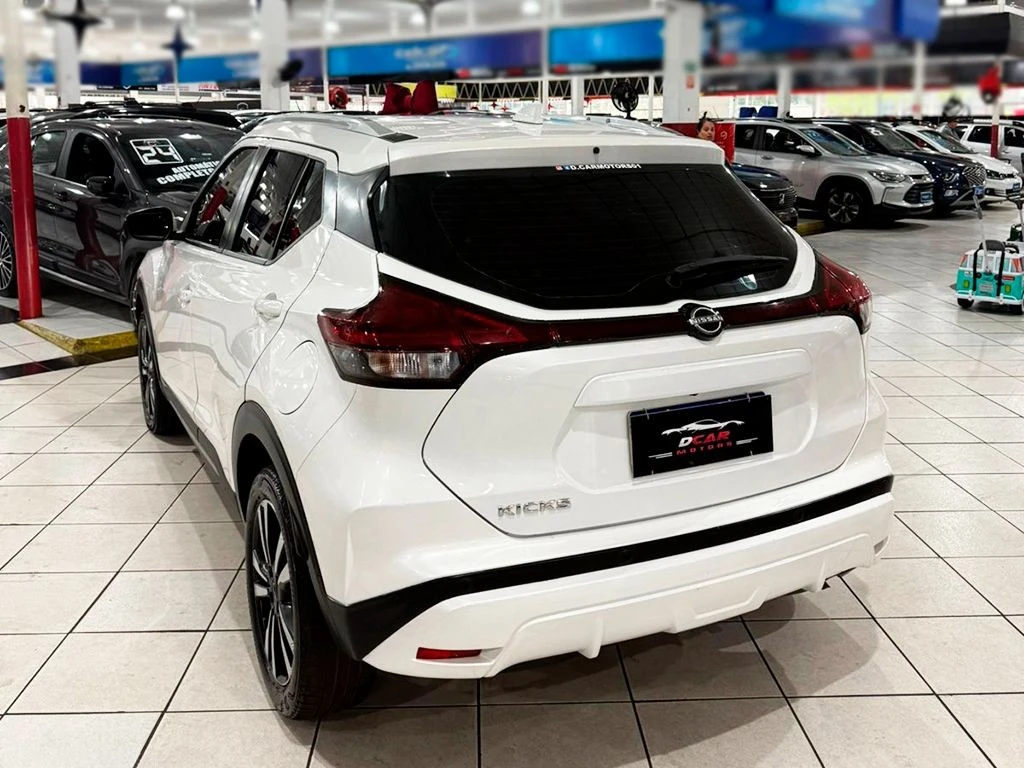 NISSAN KICKS
