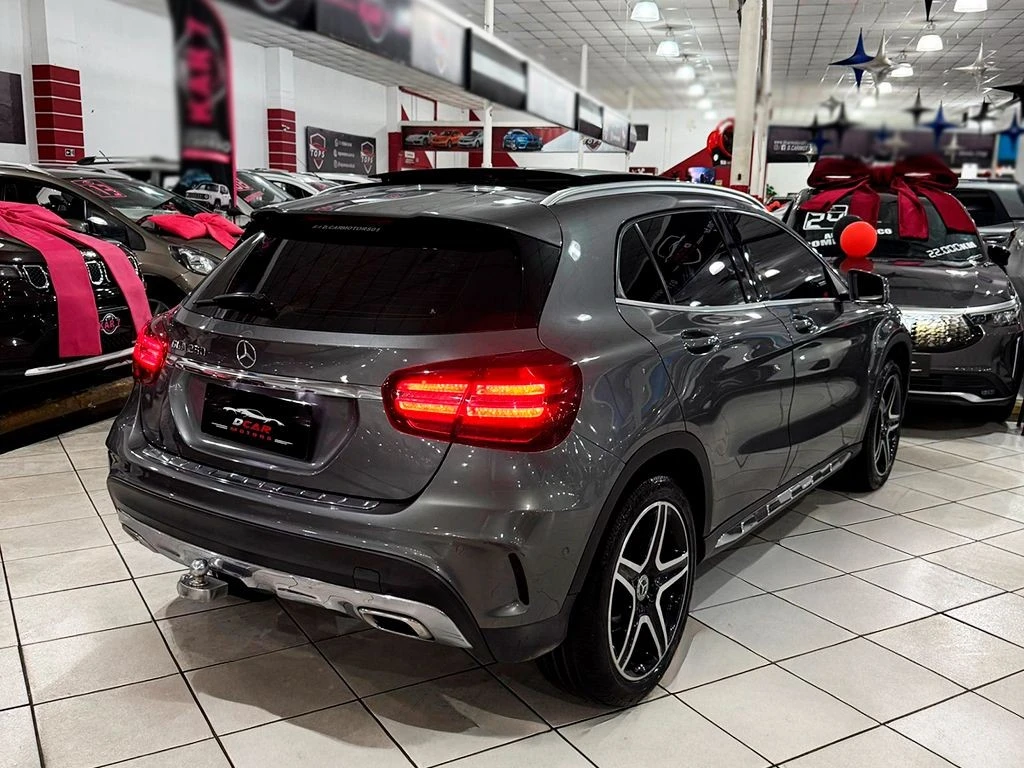 MERCEDES-BENZ GLA 250