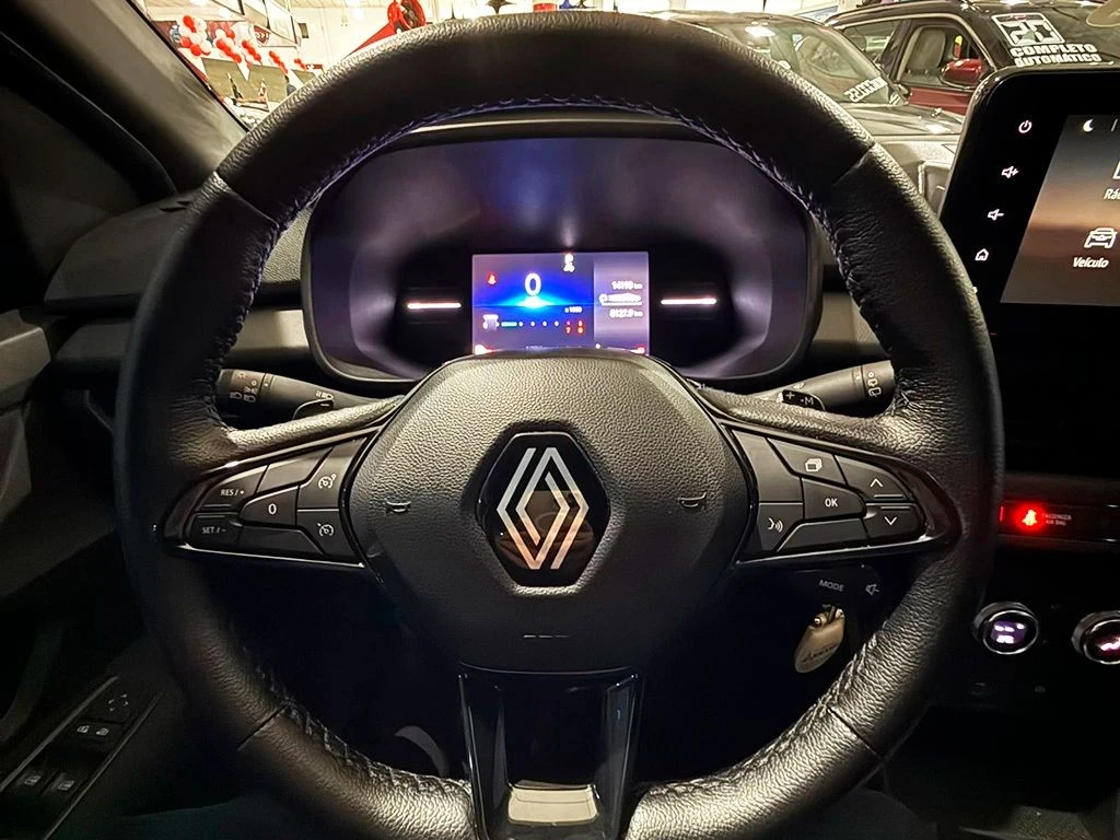 RENAULT JUVAQUATRE