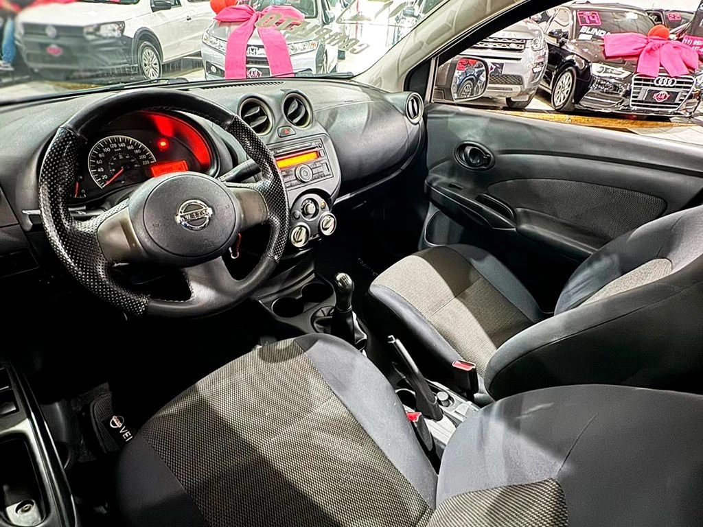 NISSAN VERSA