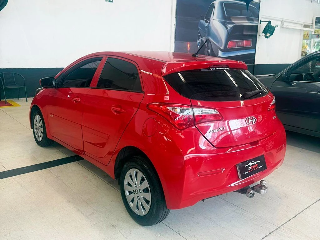 HYUNDAI HB20
