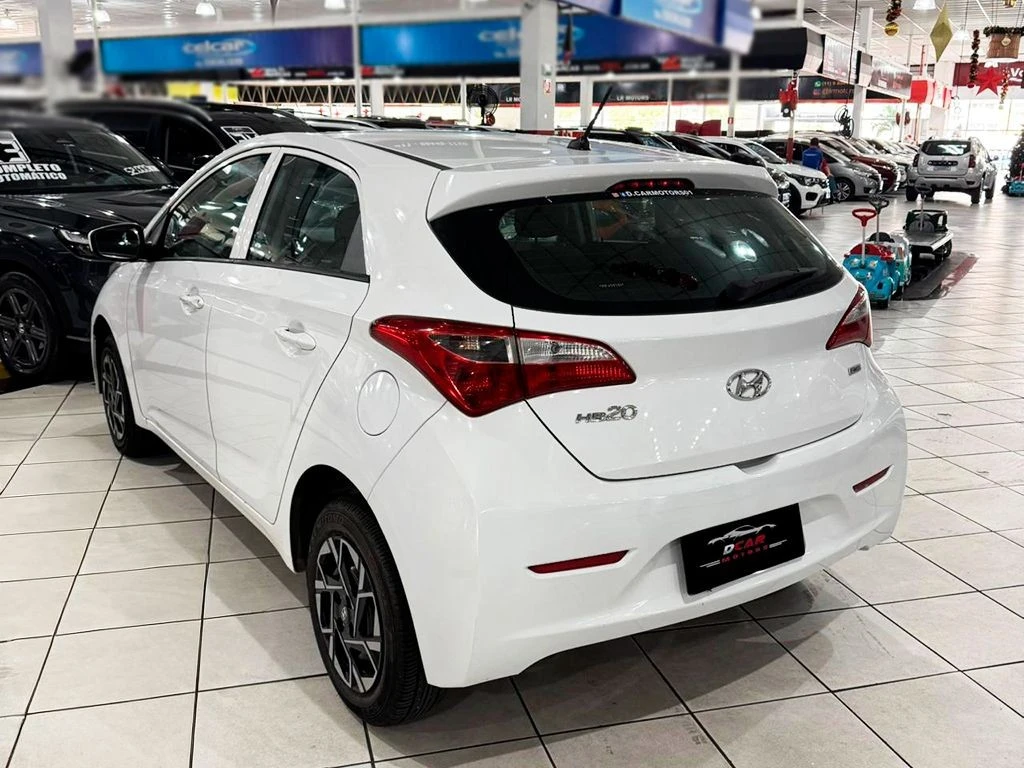 HYUNDAI HB20