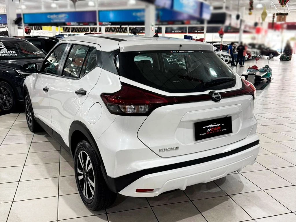 NISSAN KICKS