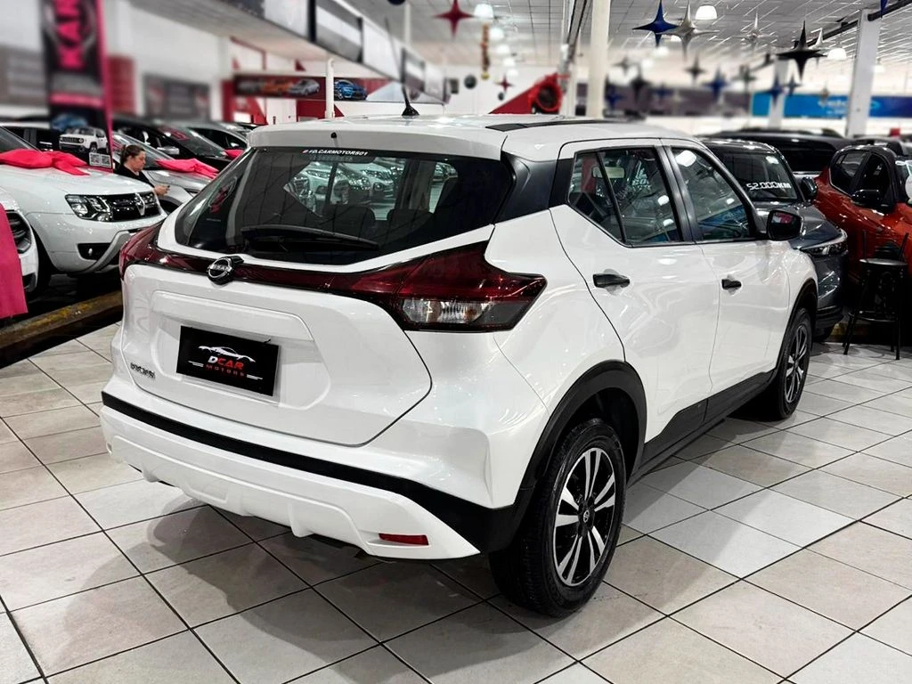 NISSAN KICKS