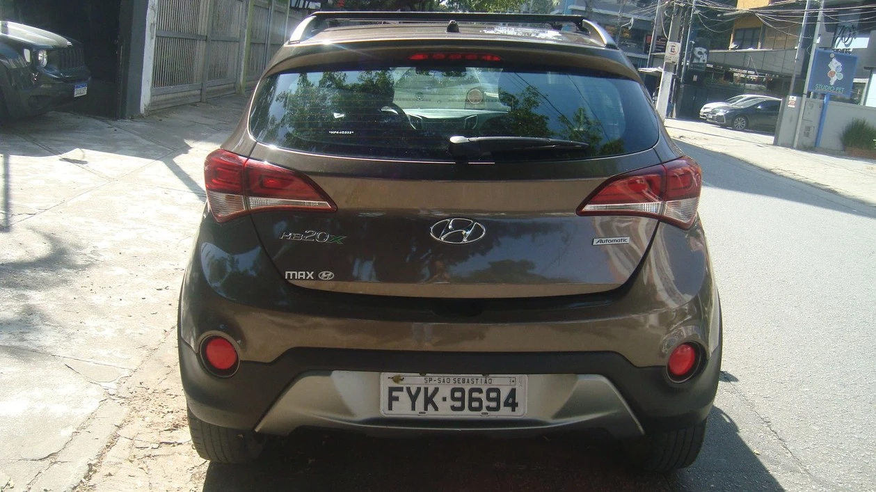 HYUNDAI HB20X