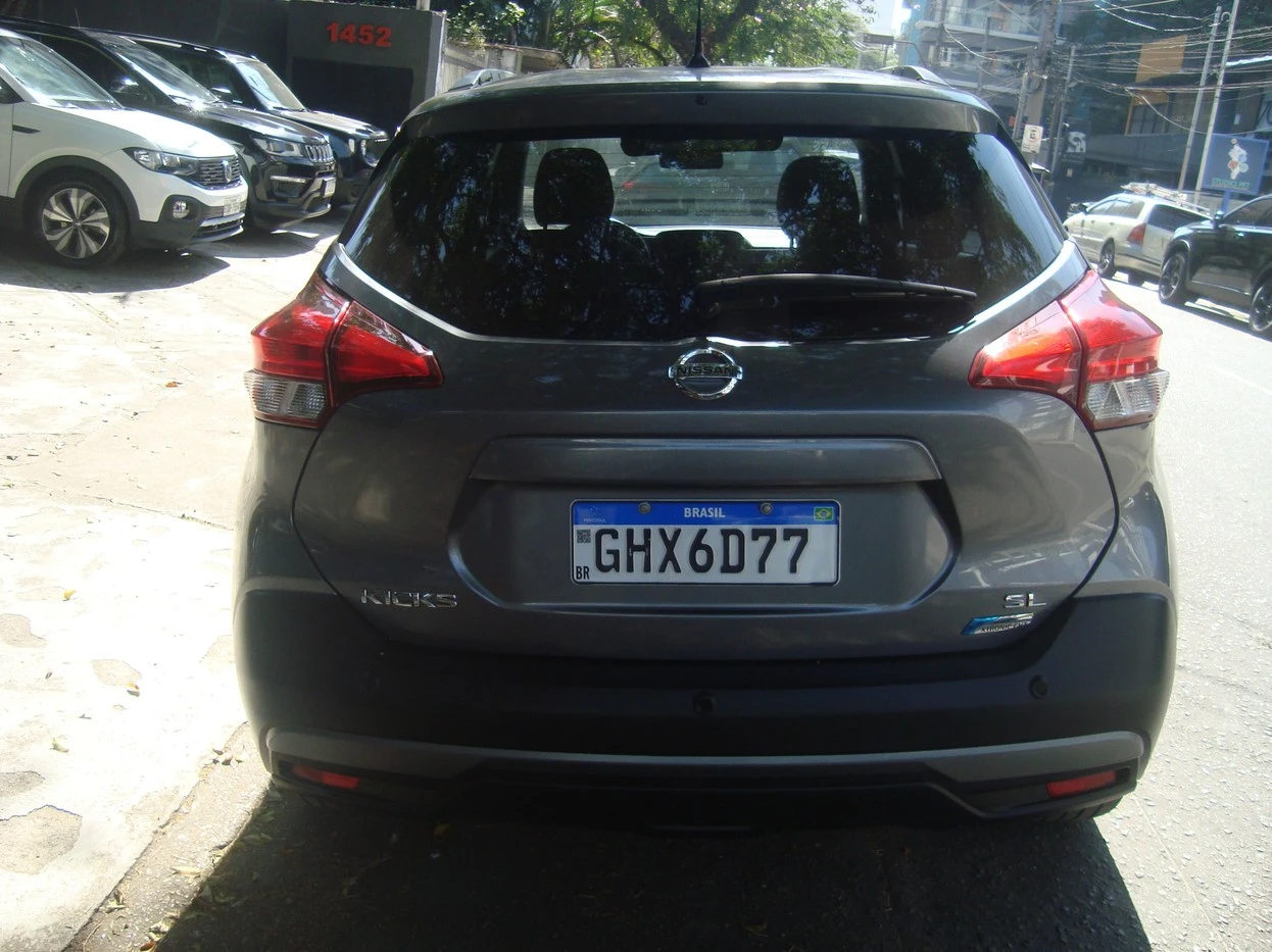NISSAN KICKS