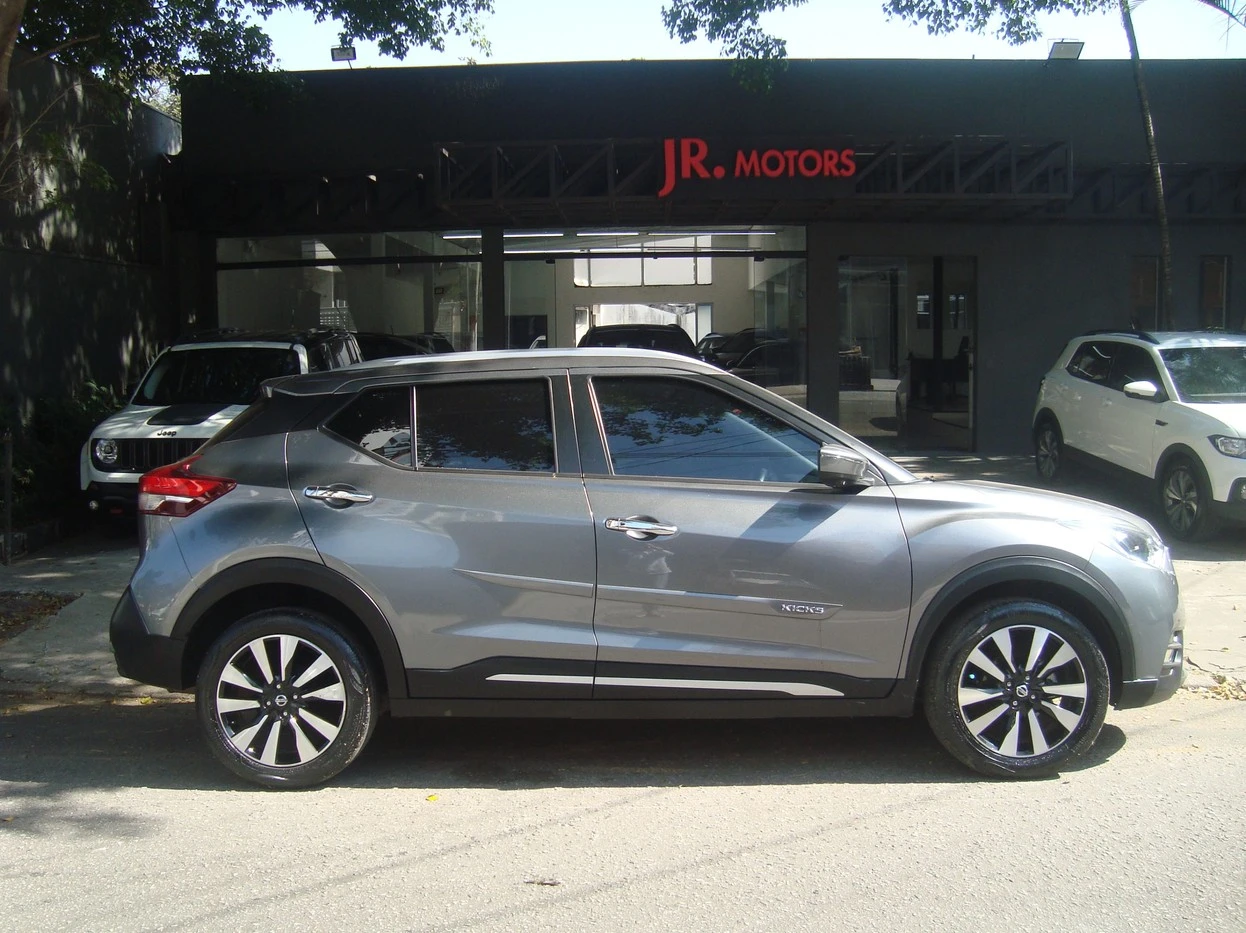 NISSAN KICKS