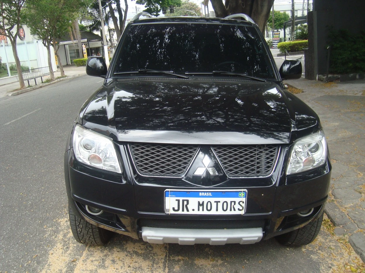 MITSUBISHI PAJERO TR4