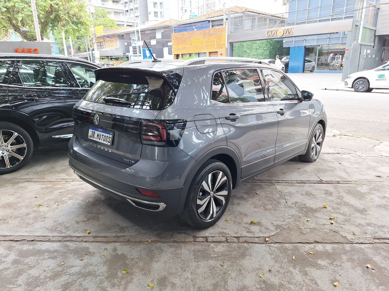 VOLKSWAGEN T-CROSS