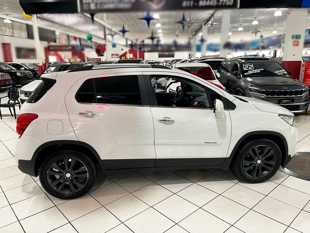 CHEVROLET TRACKER