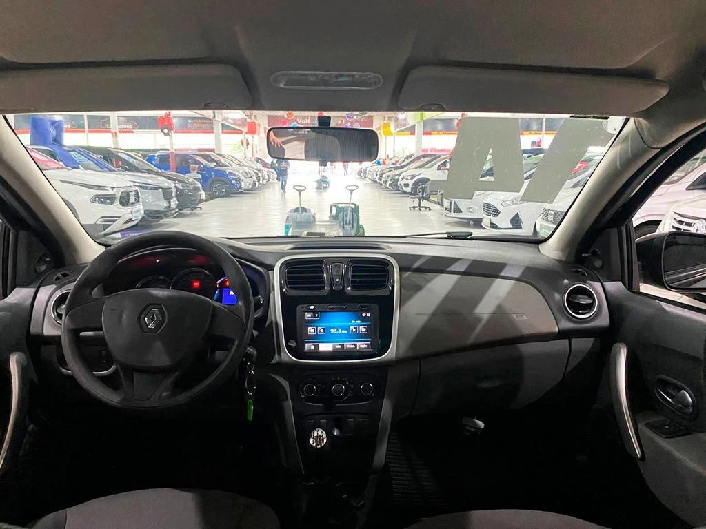 RENAULT LOGAN