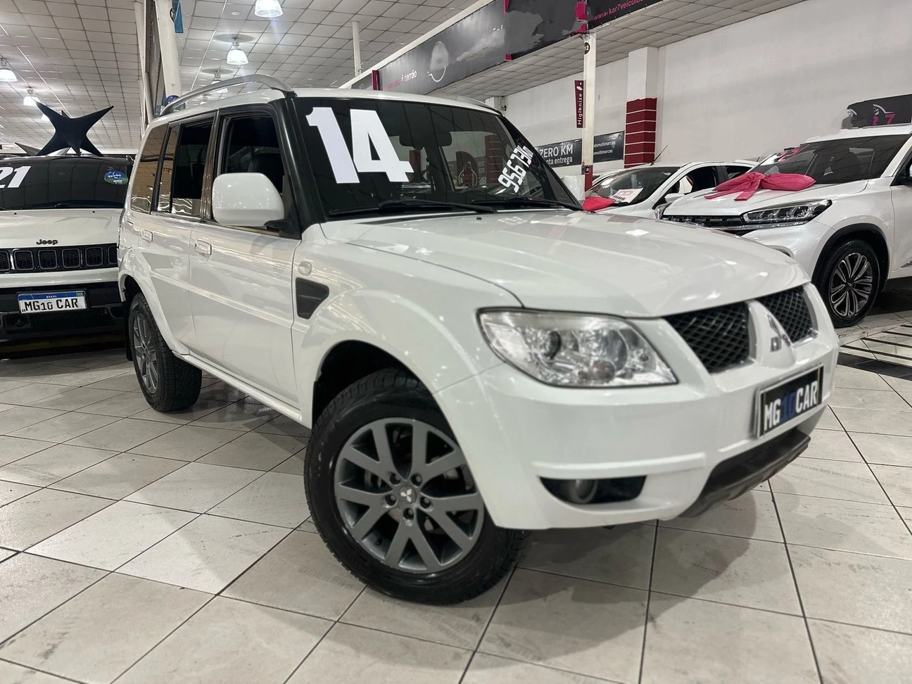 PAJERO TR4