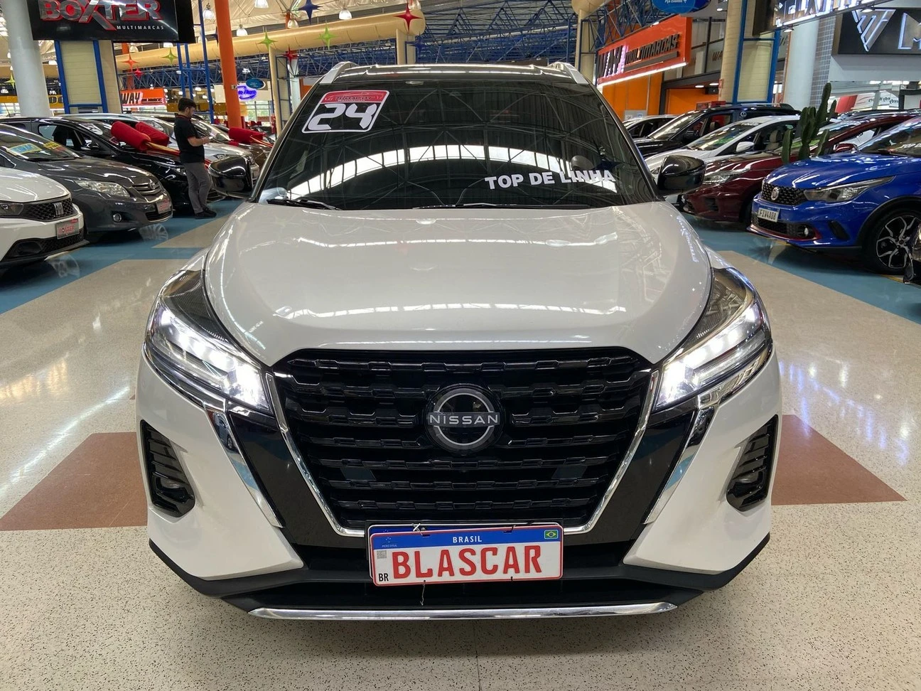 NISSAN KICKS