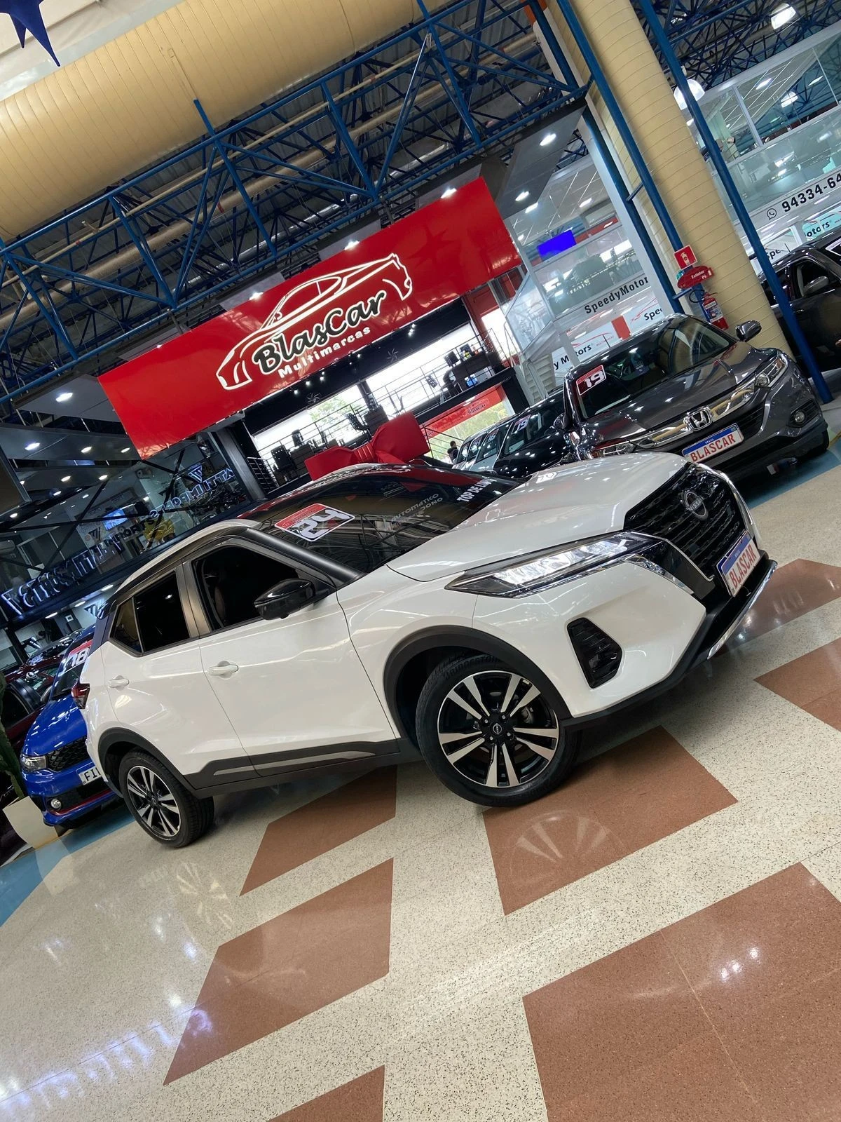 NISSAN KICKS