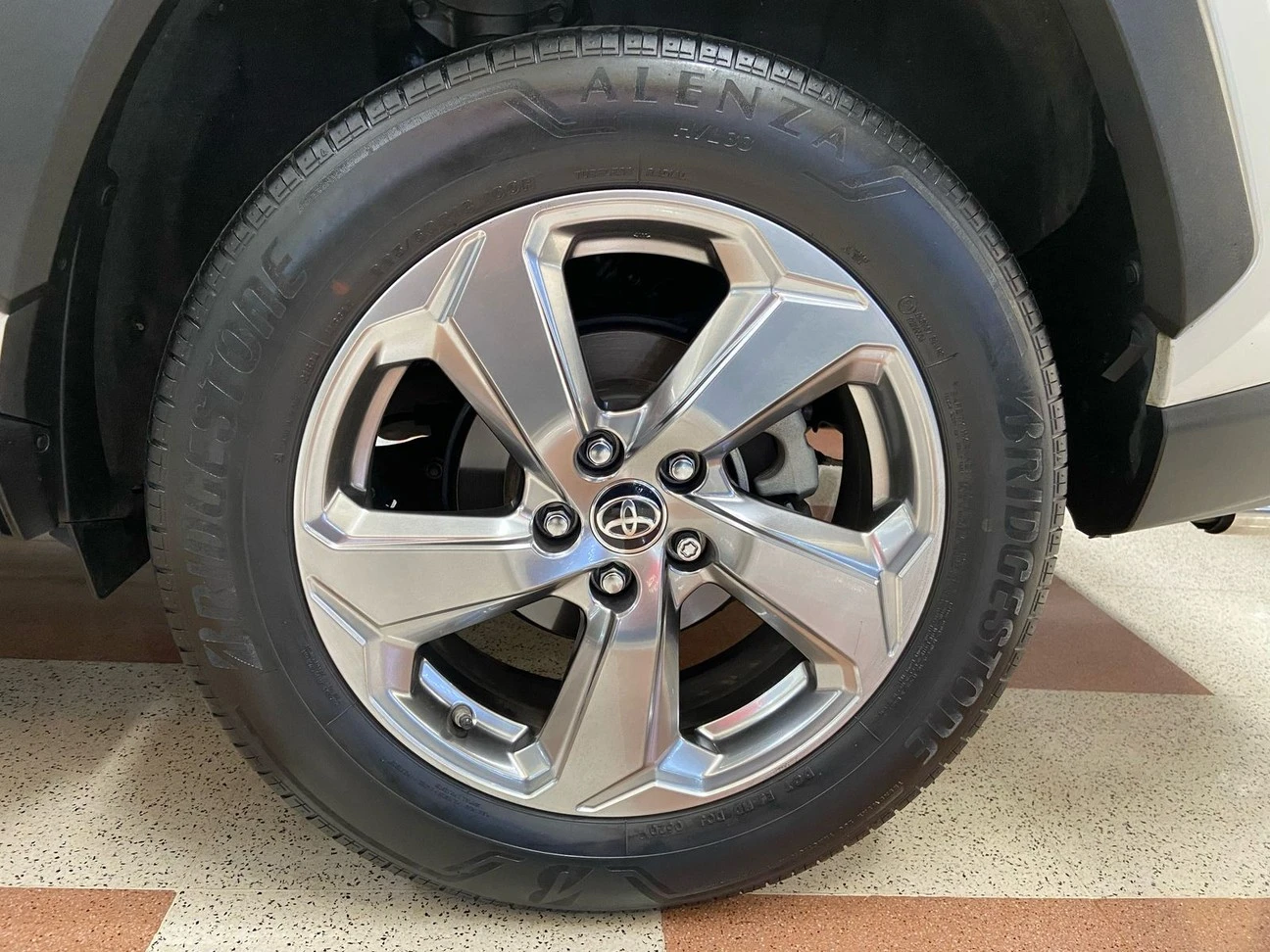 TOYOTA RAV4