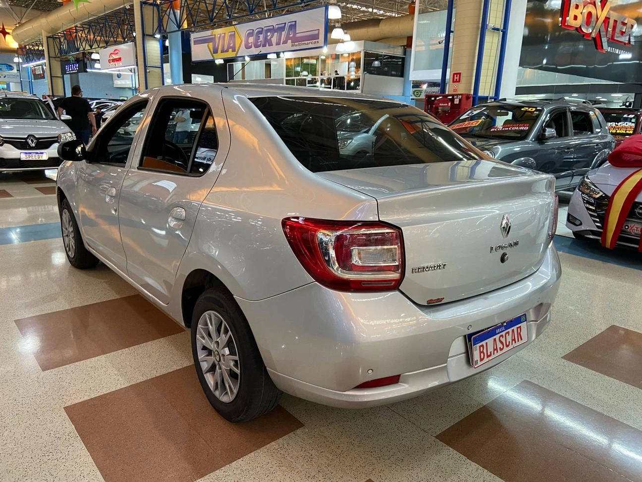 RENAULT LOGAN