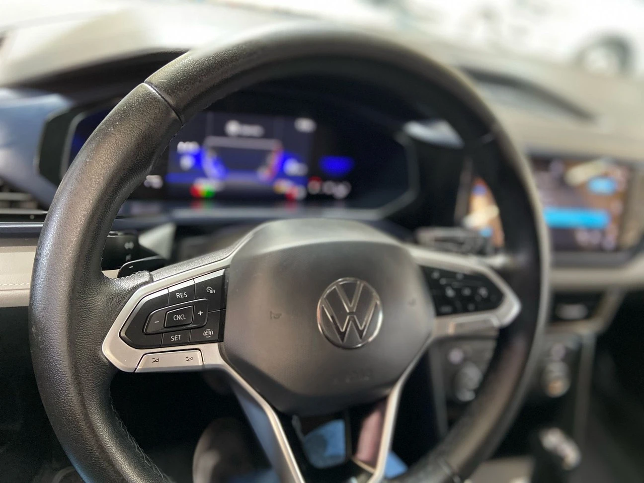 VOLKSWAGEN TAOS