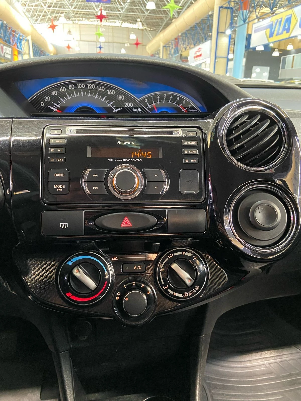 TOYOTA ETIOS