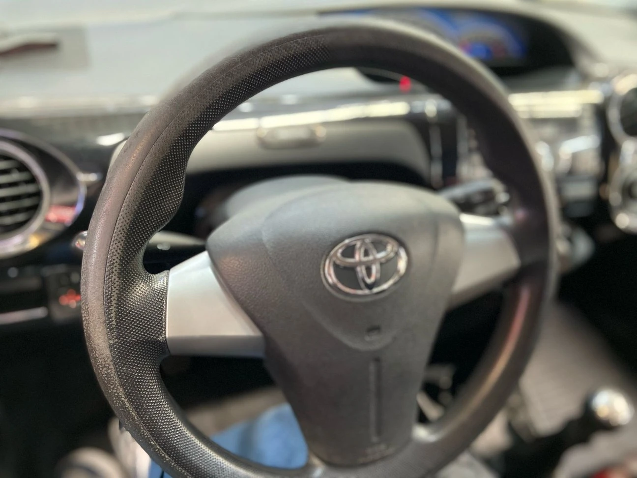 TOYOTA ETIOS