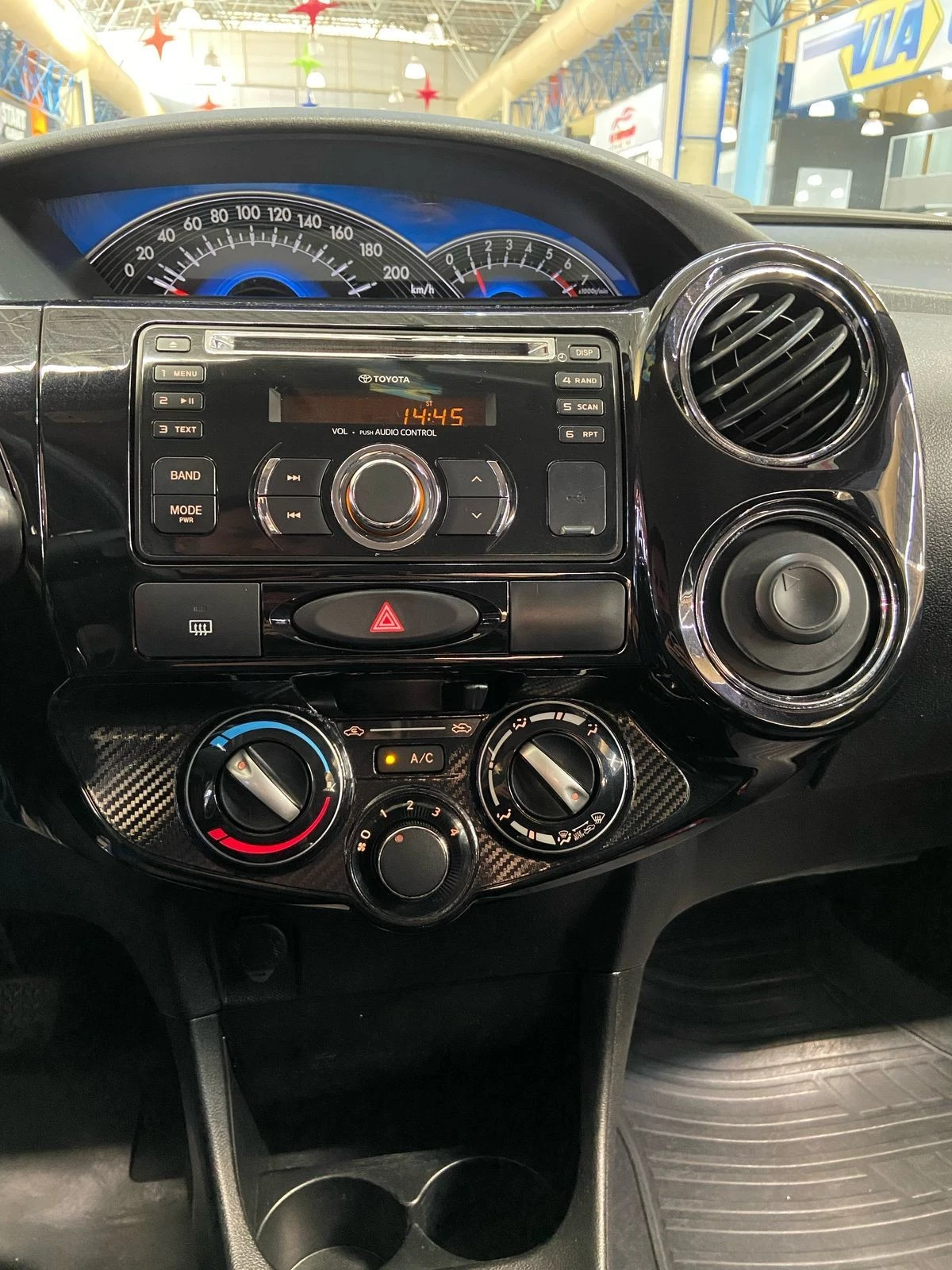 TOYOTA ETIOS