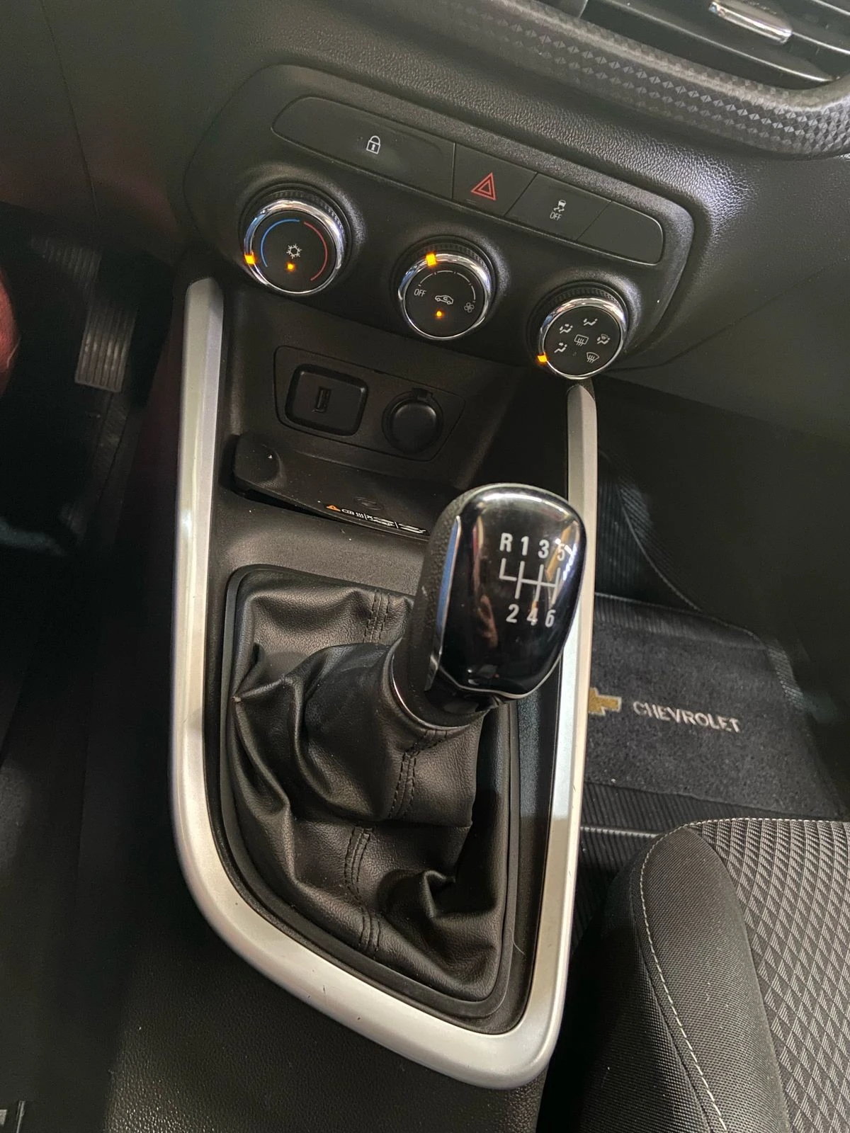 CHEVROLET ONIX